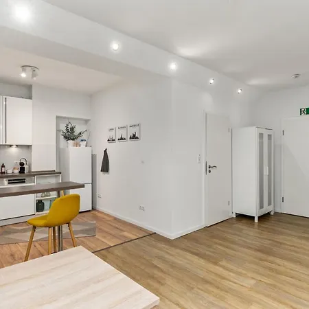 Mel&bens Terrasse Wallanlagen